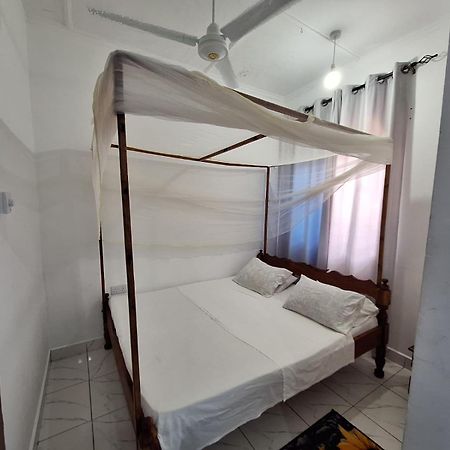 Anna Salama Mtwapa Buitenkant foto