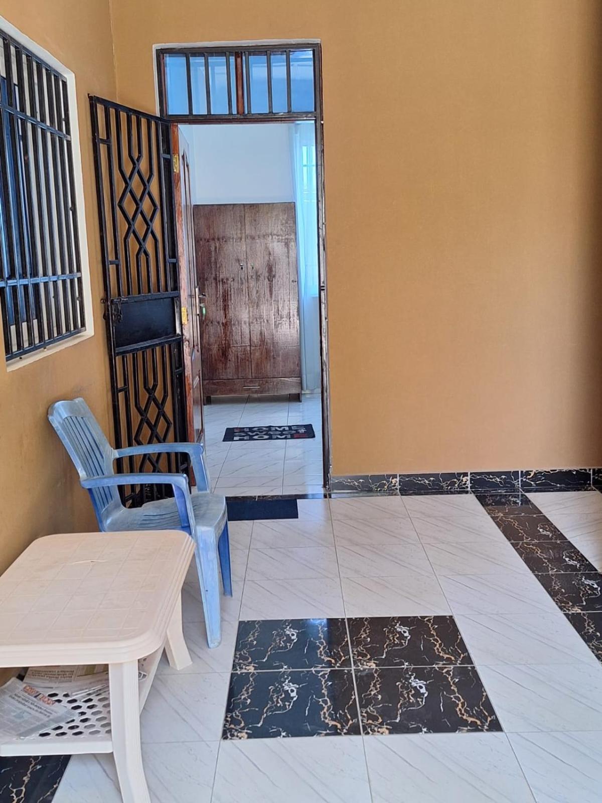 Anna Salama Mtwapa Buitenkant foto